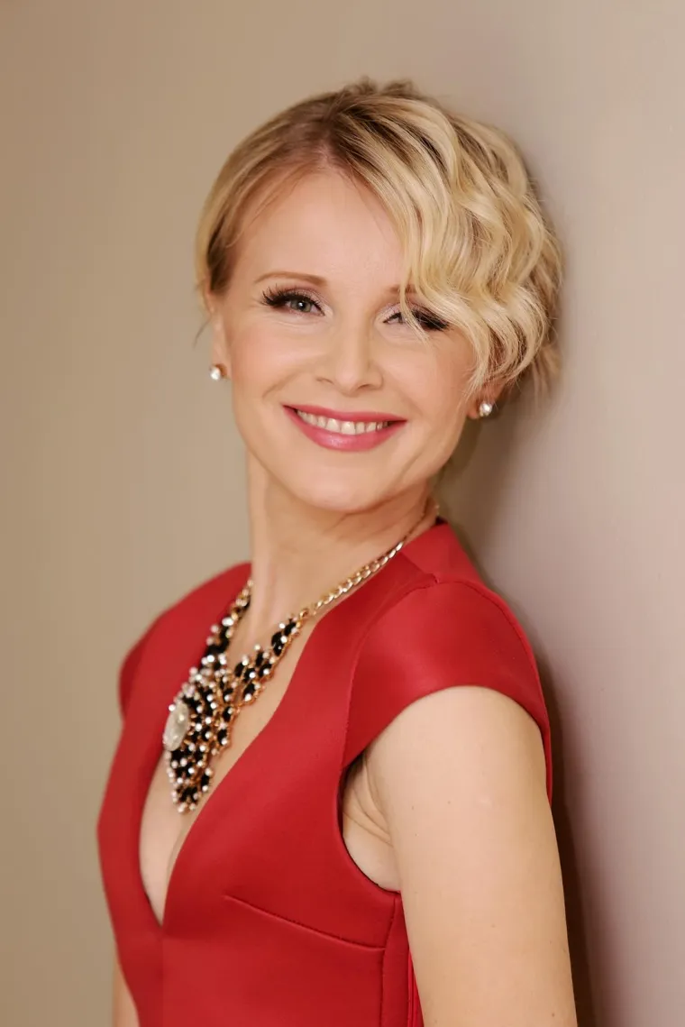 Danijela Martinović i s 54 godine izgleda kao djevojčica