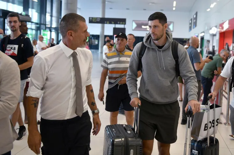 Boban dočekao veliko pojačanje i oduševio potezom na aerodromu!