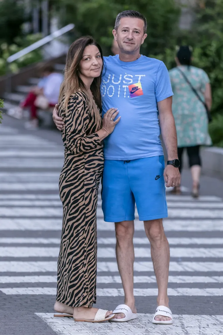 Vitke noge u prvom planu: Osječanka u ljetnoj cvjetnoj haljini mamila poglede na svakom koraku