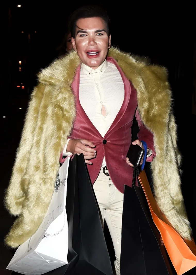 Nekada Ken, a danas Barbie: Jessica Alves na svoju tranziciju je potro&scaron;ila pravo bogatstvo