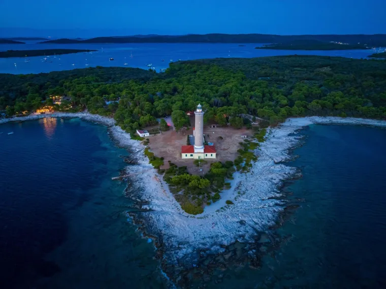 Zovu ga i hrvatskim Karibima: Postoji najmanje 24 razloga za&scaron;to je ovaj otok skriveni dragulj Jadrana