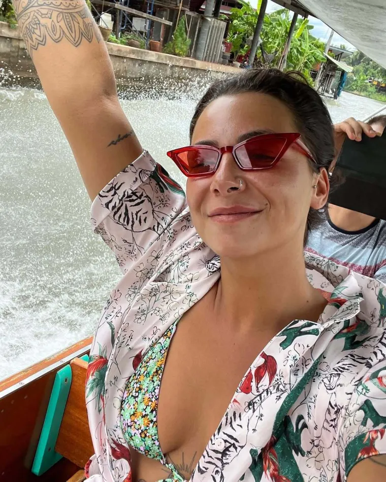 Na TV-u ju gledate u seoskim izdanjima, a na Instagramu zavodljivim kombinacijama mami uzdahe