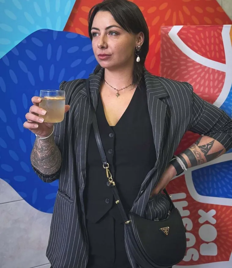 Na TV-u ju gledate u seoskim izdanjima, a na Instagramu zavodljivim kombinacijama mami uzdahe