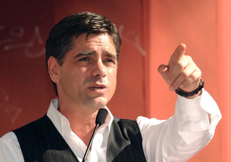 Šarmantni ujak iz 'Pune kuće' i dalje osvaja: Pogledajte kako danas izgleda John Stamos