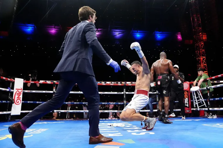 Ovako je Usyk očitao lekciju Duboisu pred 90 tisuća njegovih navijača: Nemoć Britanca bila je opipljiva
