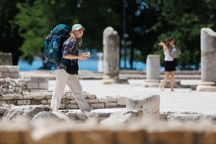 Dok su mnogi šetali, ona je trčala: Baš svi su gledali u ovu atraktivnu sportašicu
