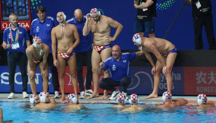 Hrvatska je bila nemoćna: Kriju li ove fotografije razloge bolnog poraza od Mađarske?