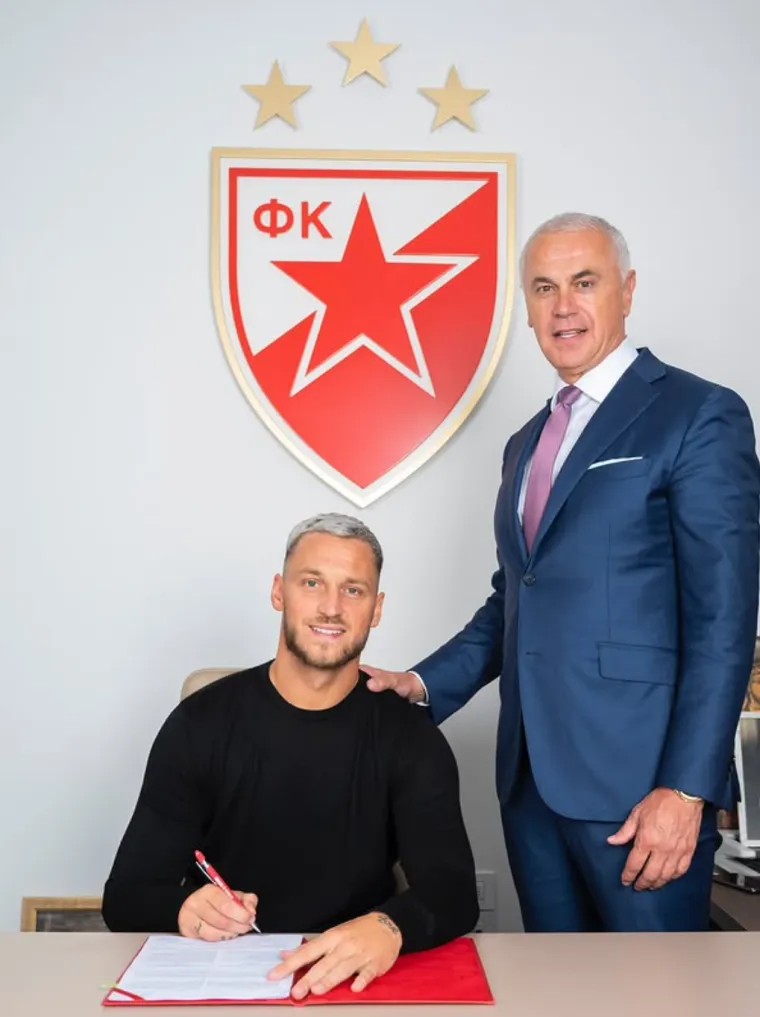 Najplaćeniji igrač u povijesti Zvezde! Stigao je u posebnoj majici, a dočekali ga Delije