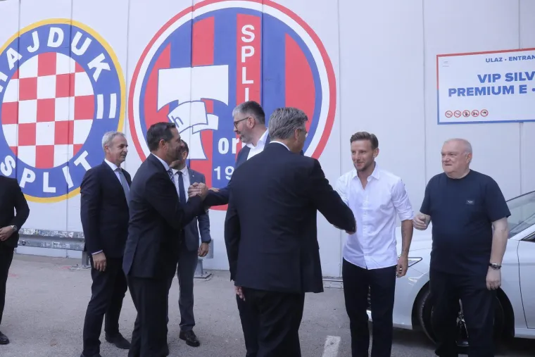 Plenković na Poljudu: Ide li ljepotica u povijest ili stavlja šminku do nove nevere? Izraz lica ne ulijeva nadu