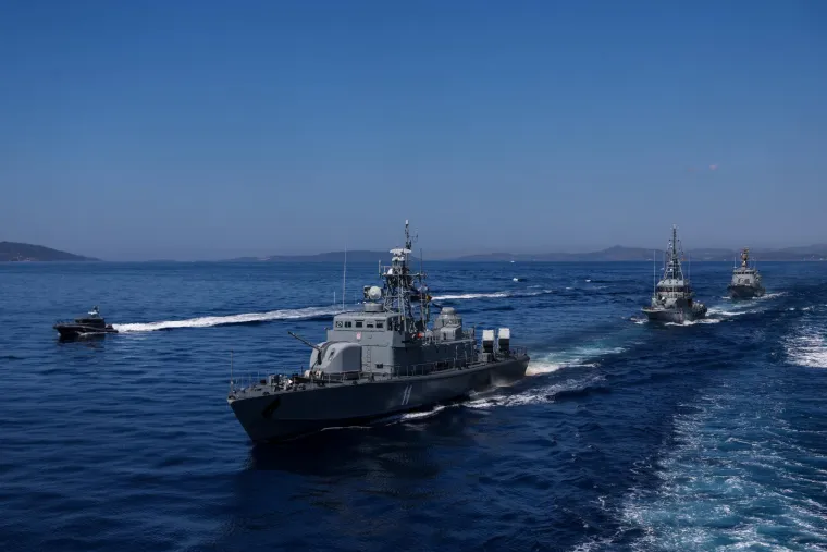 Izgleda brutalno! Pogledajte generalnu probu za mimoplov: Od raketo-topovnjača do vojnih brodica