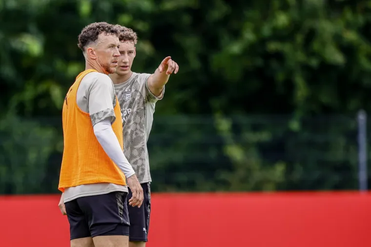 Peri&scaron;ić pokazao trbu&scaron;njake i isklesano tijelo, a jednim potezom je odu&scaron;evio sina srpske legende