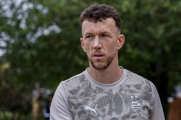 Peri&scaron;ić pokazao trbu&scaron;njake i isklesano tijelo, a jednim potezom je odu&scaron;evio sina srpske legende