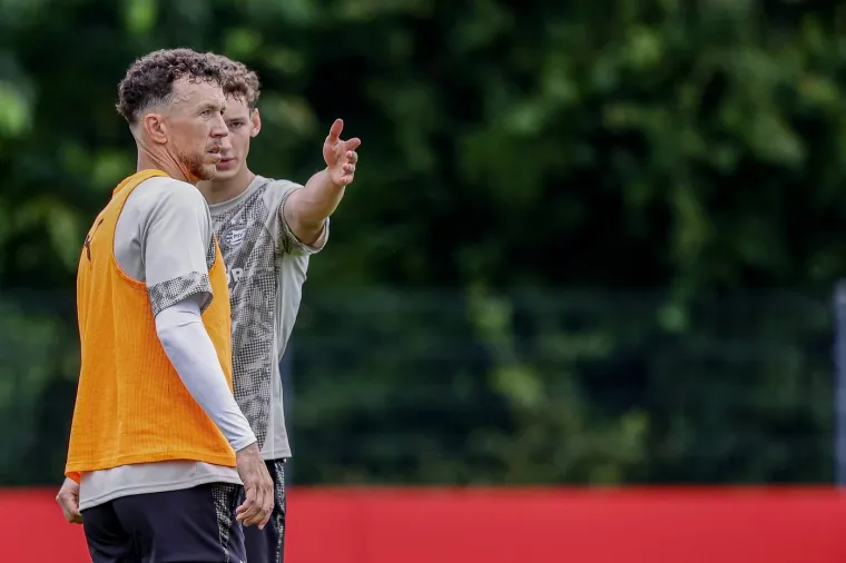 Peri&scaron;ić pokazao trbu&scaron;njake i isklesano tijelo, a jednim potezom je odu&scaron;evio sina srpske legende