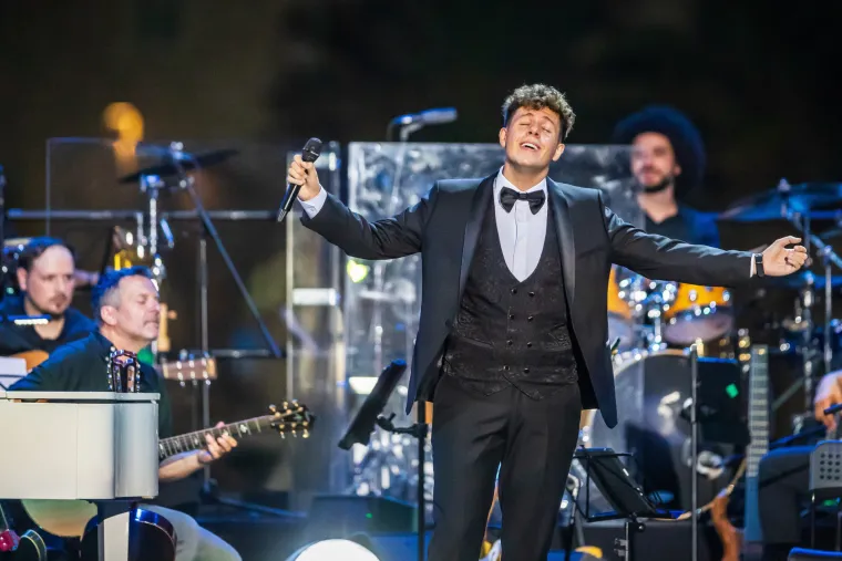 Vela Luka u suzama: Pogledajte prošlogodišnju atmosferu 'Traga u beskraju'