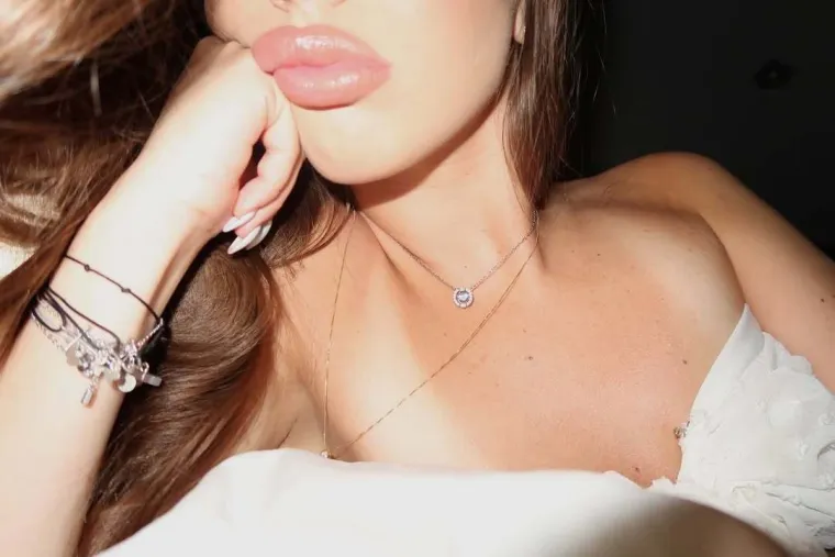 Evo gdje zanosna Jolina kćer uživa ovog ljeta: Objavila pregr&scaron;t fotografija i zaradila more komplimenata