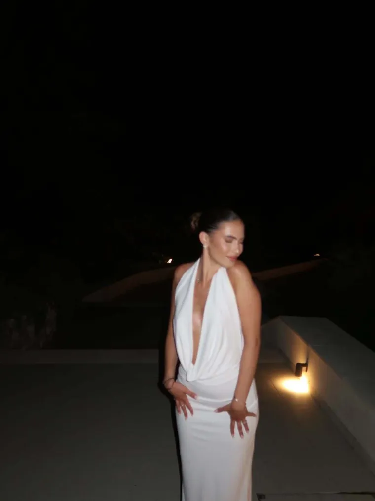 Evo gdje zanosna Jolina kćer uživa ovog ljeta: Objavila pregr&scaron;t fotografija i zaradila more komplimenata