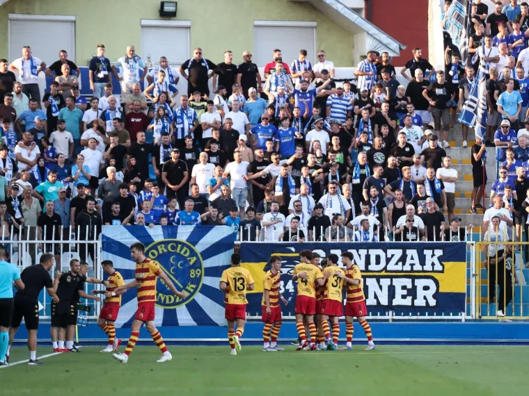 Grad u Srbiji je bio pod opsadom: Čuli su se pucnjevi, a srpska legenda je sve poku&scaron;ala smiriti