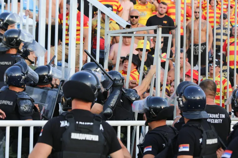 Grad u Srbiji je bio pod opsadom: Čuli su se pucnjevi, a srpska legenda je sve pokušala smiriti