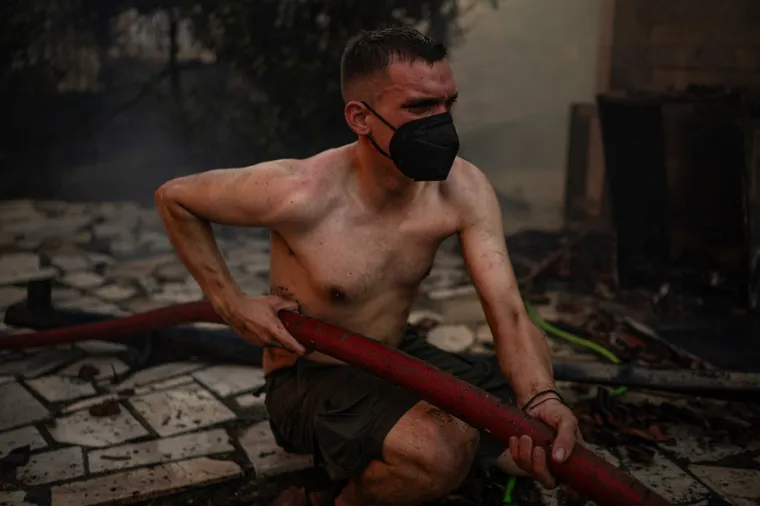 Apokalipsa danas: Potresni prizori borbe za život, paklena buktinja gutala kuće