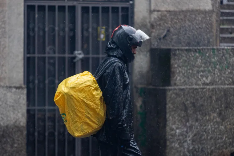 Ovom paru ni ki&scaron;a nije pokvarila tmurnu atmosferu u srcu Zagreba