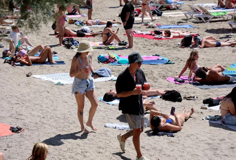 Bačvice prepune ljepotica: Evo tko je mamio poglede