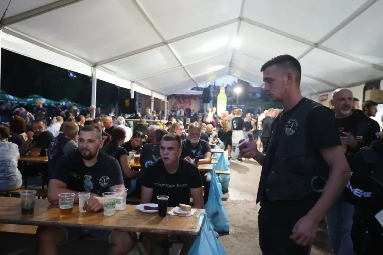 Slunj gorio od energije: Vedra plavu&scaron;a osmijehom ukrala show na moto susretu