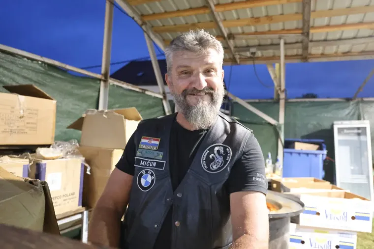 Slunj gorio od energije: Vedra plavu&scaron;a osmijehom ukrala show na moto susretu