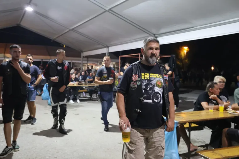 Slunj gorio od energije: Vedra plavu&scaron;a osmijehom ukrala show na moto susretu