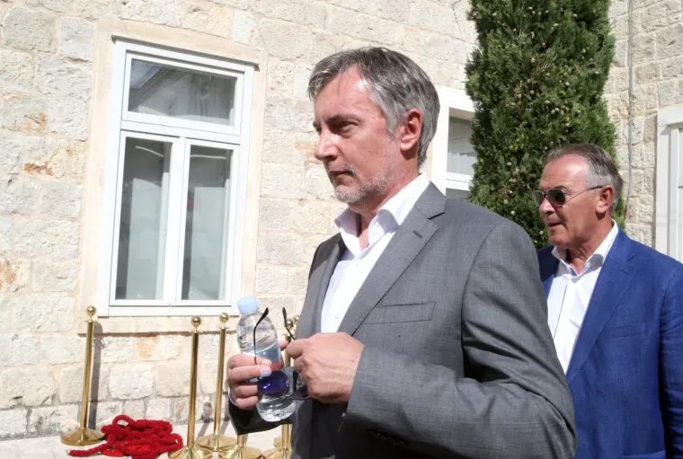 Ovako je Miroslav Škoro izgledao kada je tek upoznao svoju suprugu: Ljubav je planula brzo