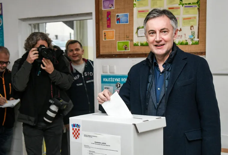 Ovako je Miroslav Škoro izgledao kada je tek upoznao svoju suprugu: Ljubav je planula brzo