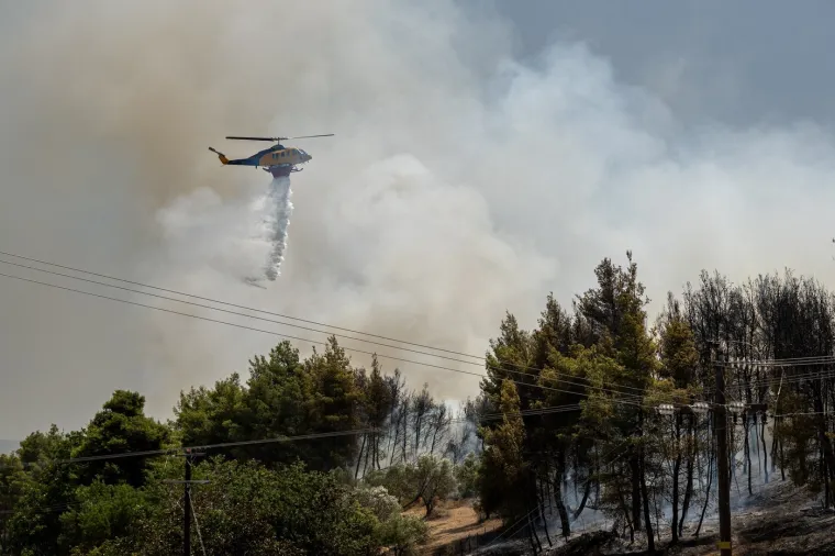 Apokaliptični požari pusto&scaron;e dijelove Europe: Ogla&scaron;ena crvena uzbuna, ljudi bježe iz domova