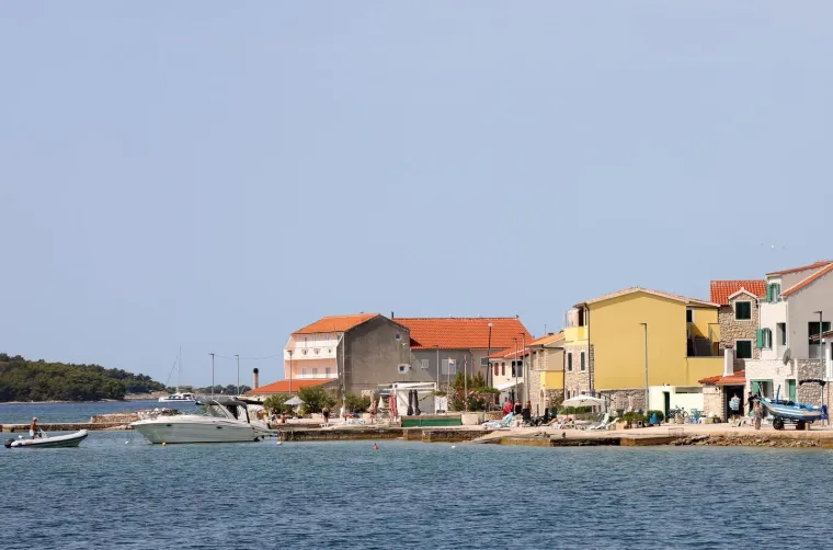 Najmanji naseljeni otok Jadrana nosi divovsku priču o hrabrosti: Ima jedinstven muzej i poseban šarm