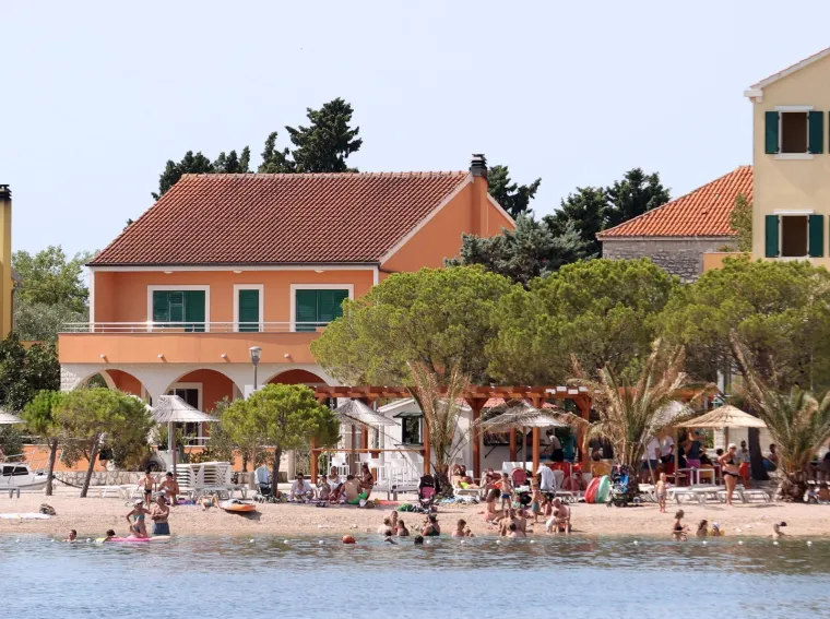 Najmanji naseljeni otok Jadrana nosi divovsku priču o hrabrosti: Ima jedinstven muzej i poseban &scaron;arm