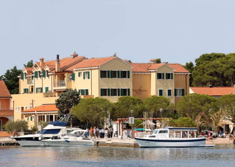 Najmanji naseljeni otok Jadrana nosi divovsku priču o hrabrosti: Ima jedinstven muzej i poseban &scaron;arm