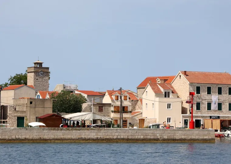 Najmanji naseljeni otok Jadrana nosi divovsku priču o hrabrosti: Ima jedinstven muzej i poseban &scaron;arm