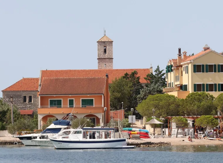 Najmanji naseljeni otok Jadrana nosi divovsku priču o hrabrosti: Ima jedinstven muzej i poseban &scaron;arm