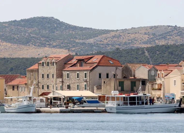 Najmanji naseljeni otok Jadrana nosi divovsku priču o hrabrosti: Ima jedinstven muzej i poseban &scaron;arm