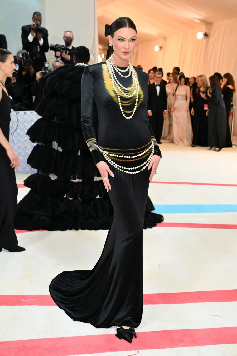 Pisalo se da je bila s Taylor Swift, a onda se udala: Manekenka od 188 centimetara i dalje dominira