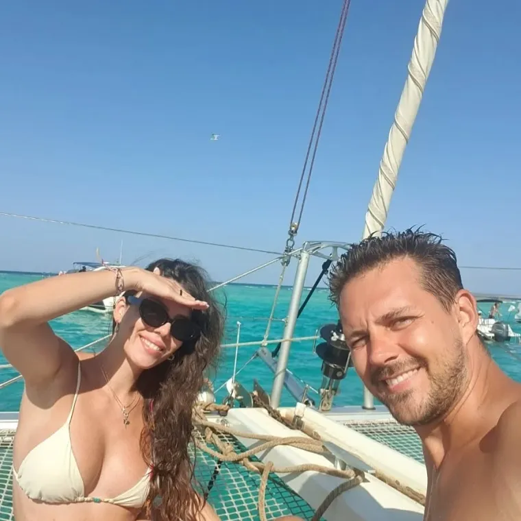 Zaručnica Miloša Bikovića rijetko se pojavljuje u medijima, a ovo su njezina najbolja izdanja