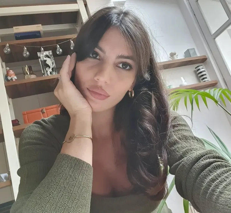 Zaručnica Milo&scaron;a Bikovića rijetko se pojavljuje u medijima, a ovo su njezina najbolja izdanja