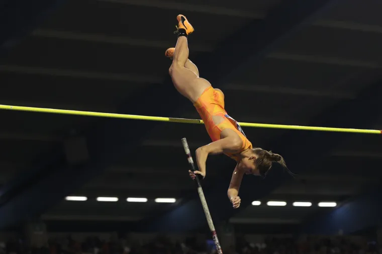 One bi mogle vladati modnim pistama, ali biraju rekorde i slavu na atletskoj!