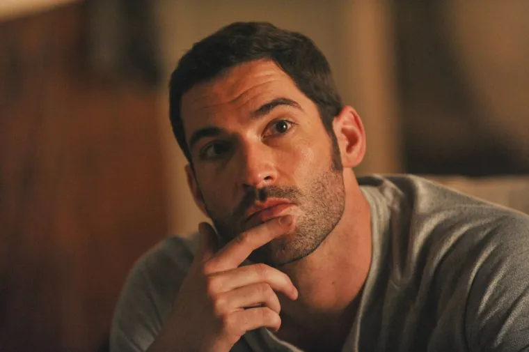 'Prokleto' zgodan Tom Ellis: Privatno obiteljski čovjek, a na ekranu - sami vrag