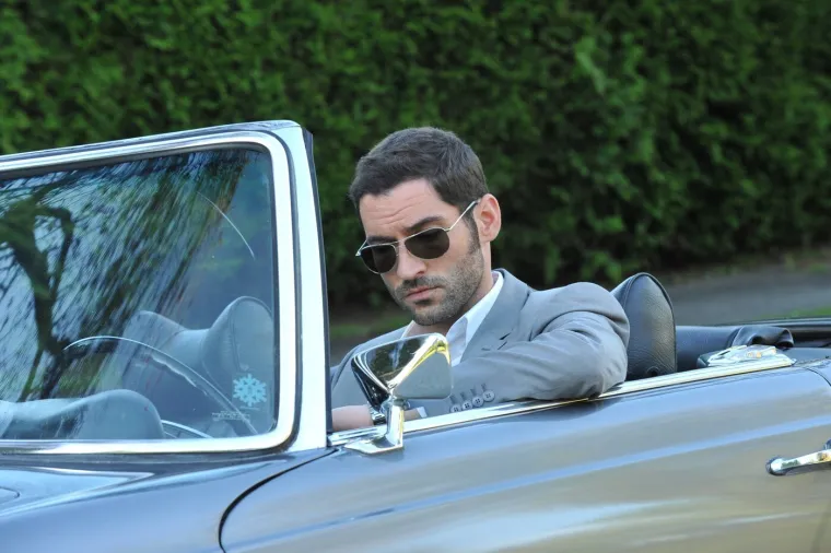 'Prokleto' zgodan Tom Ellis: Privatno obiteljski čovjek, a na ekranu - sami vrag