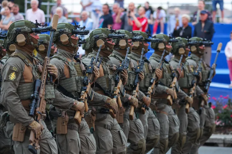 Neviđeni prizori iz samog centra Zagreba: Pogledajte kakva moć je protutnjala ulicama metropole