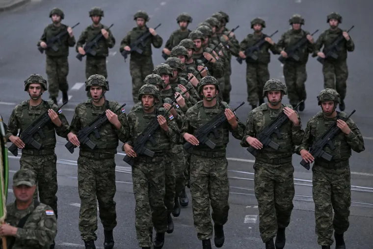 Neviđeni prizori iz samog centra Zagreba: Pogledajte kakva moć je protutnjala ulicama metropole