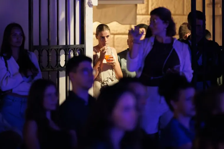 Nitko ih nije mogao ignorirati: Zaljubljeni golupčići u Zadru rastopili srca svih prolaznika