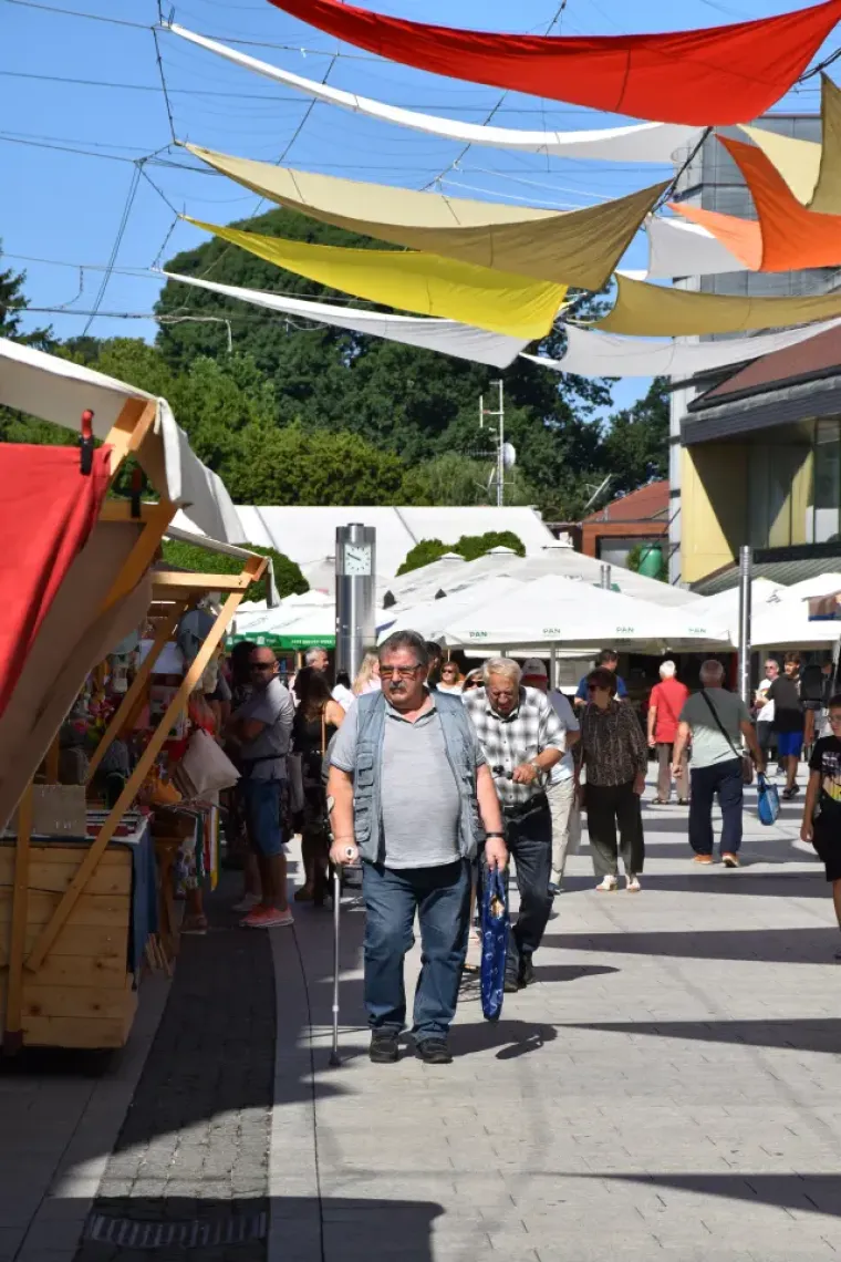 Tandem iz snova: Dvije plavu&scaron;e privukle pažnju u Čakovcu, izgledale kao sestre