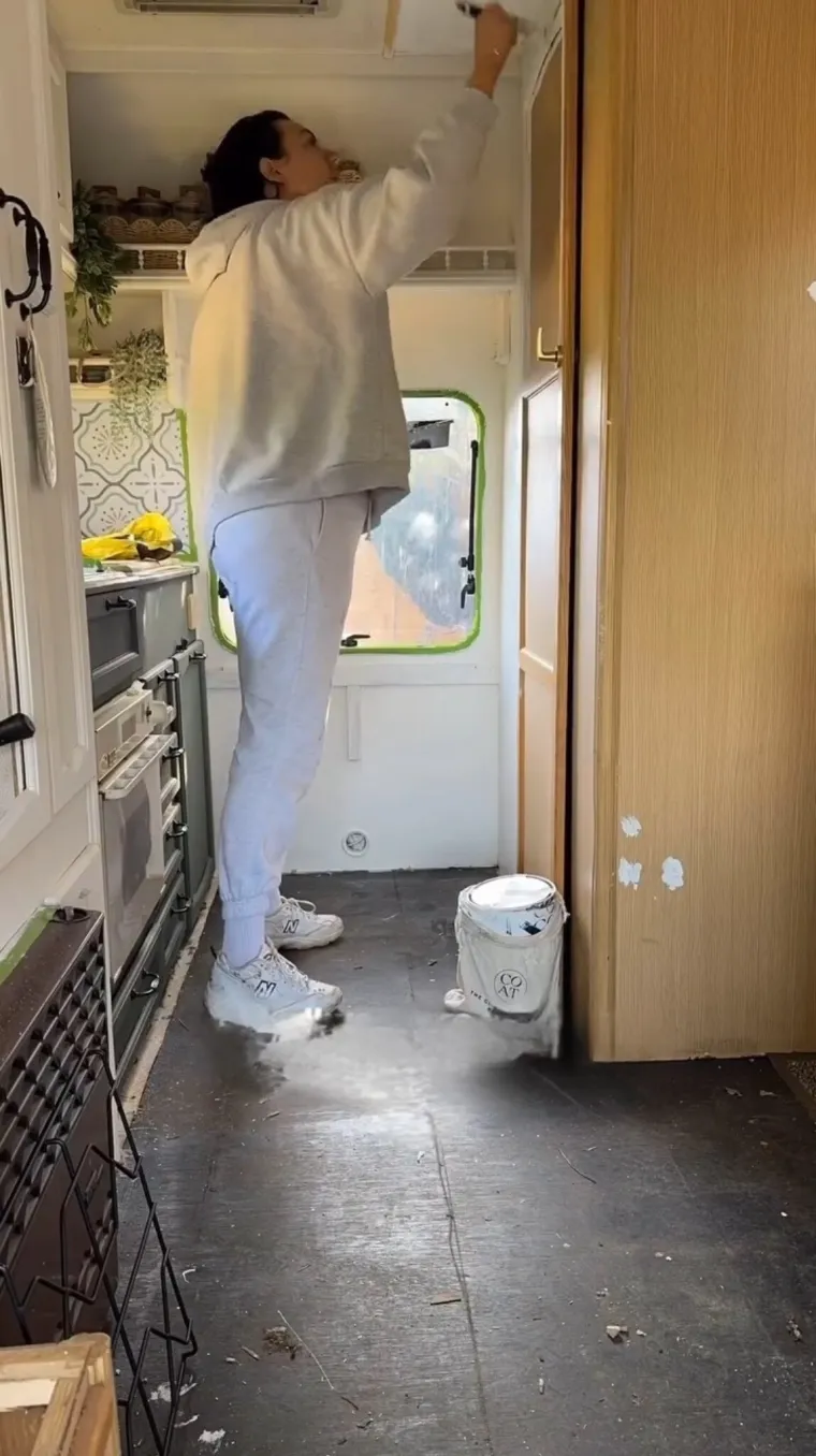 Od zapuštene kamp kućice stvorila je dom iz snova: Nećete vjerovati koliko je potrošila na uređenje