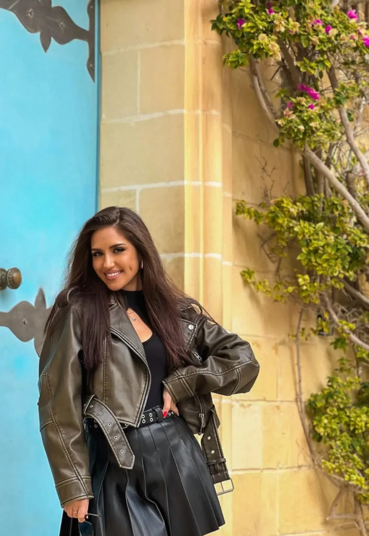 Nećete vjerovati tko je djevojka Adija Šoše: Lijepa Beograđanka zaludjela je društvene mreže