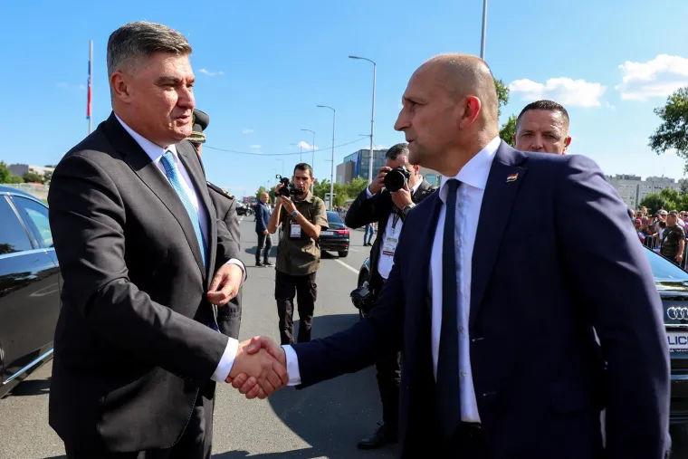 Teška mašinerija Hrvatske vojske na ulicama Zagreba: Pogledajte tko se pojavio od faca
